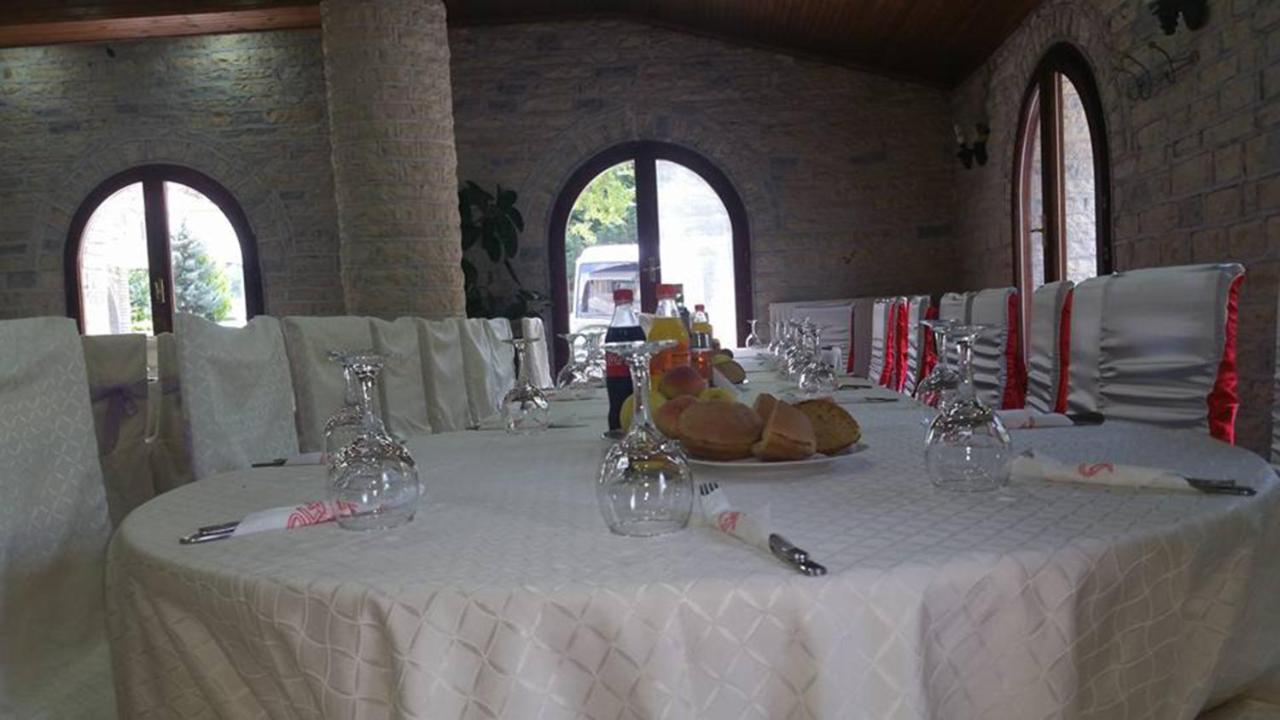 Kt Qato Hotel Bogove Luaran gambar